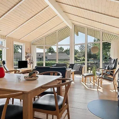 Sj297-sjolund-rugmarken-6 別荘 *